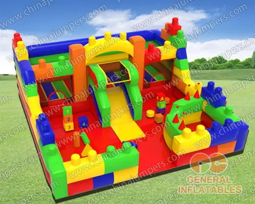 Building blocks playground with softplay