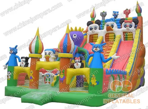 Inflatable amusement park